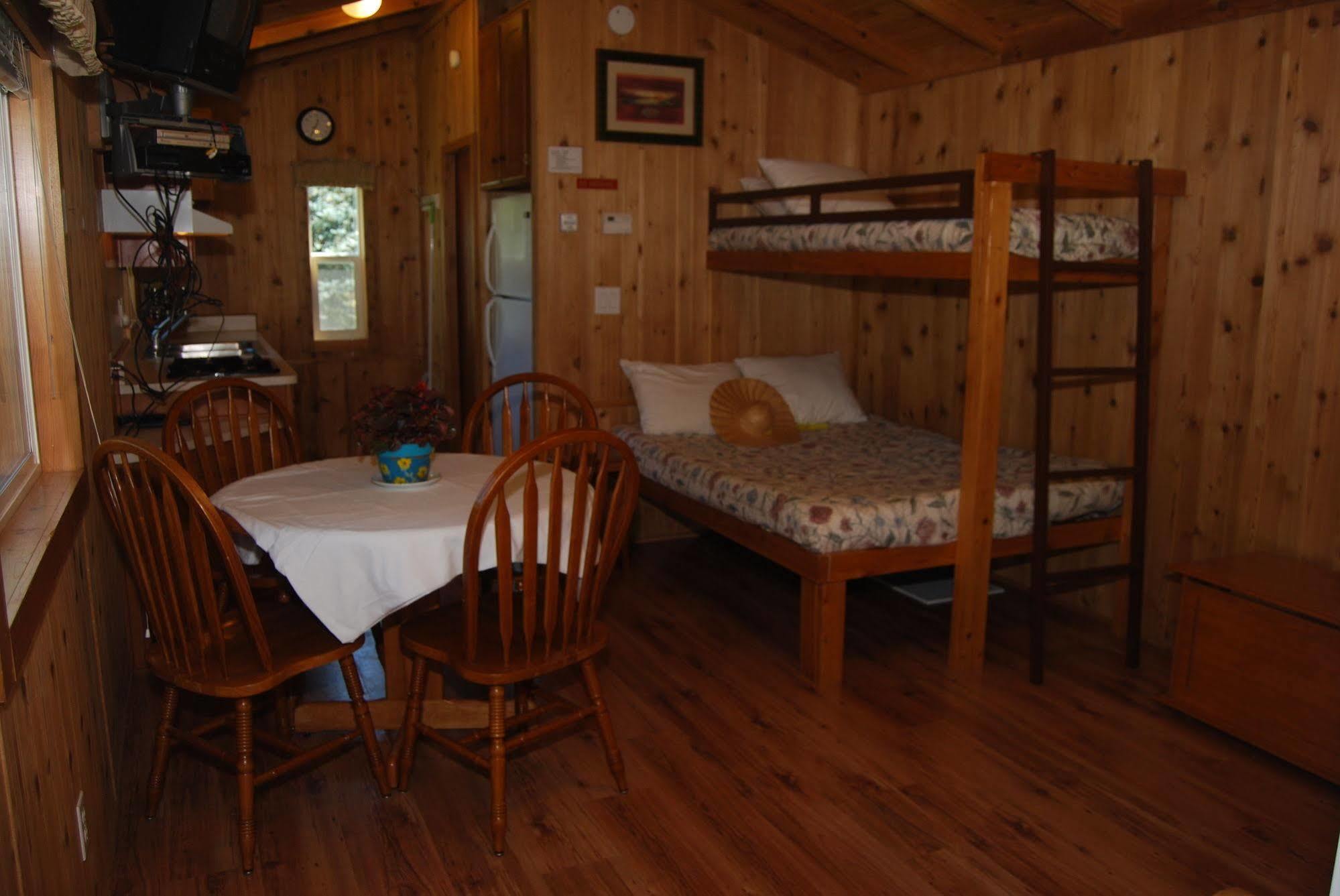 Thunderbird Rv & Camping Resort مونرو المظهر الخارجي الصورة